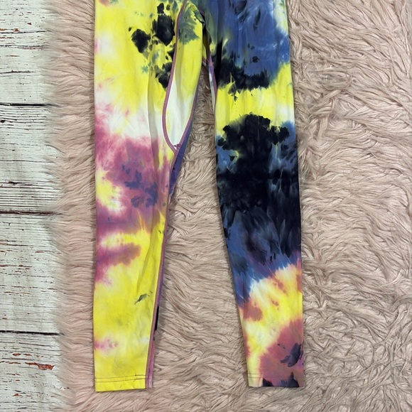 Balance Athletica Vitality High Rise Tie Dye The Cloud Pant Thunderstorm - Picture 7 of 9